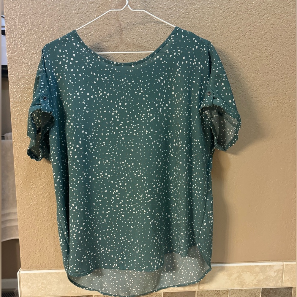 Maurices Delton Zipper Back Blouse